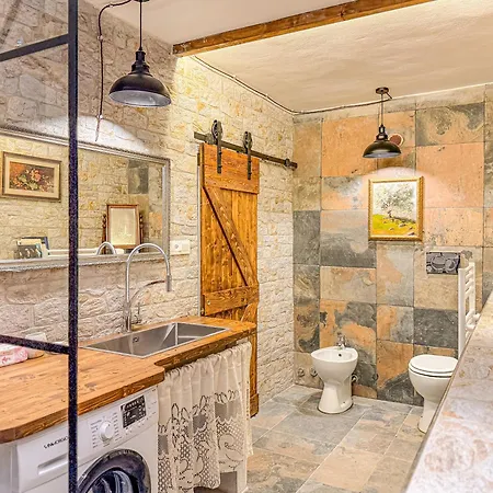 Nel - Helloelba Ferienhaus *